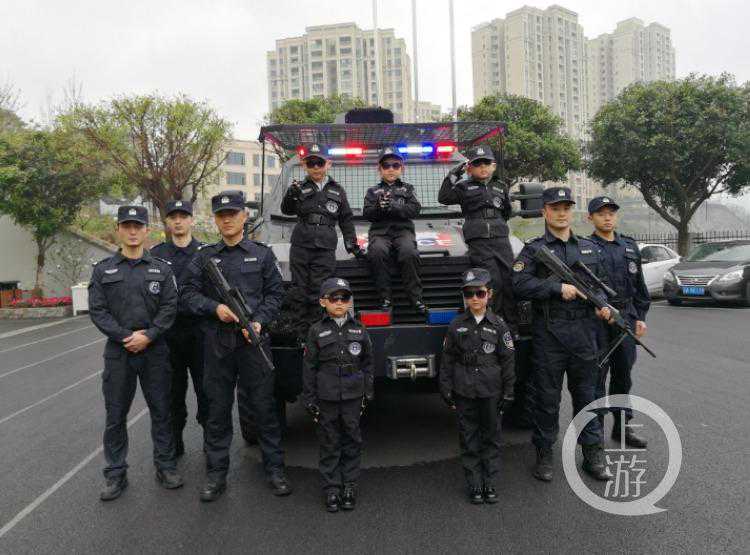 玩射击、骑摩托……幼儿园小朋友成了“小小特警”